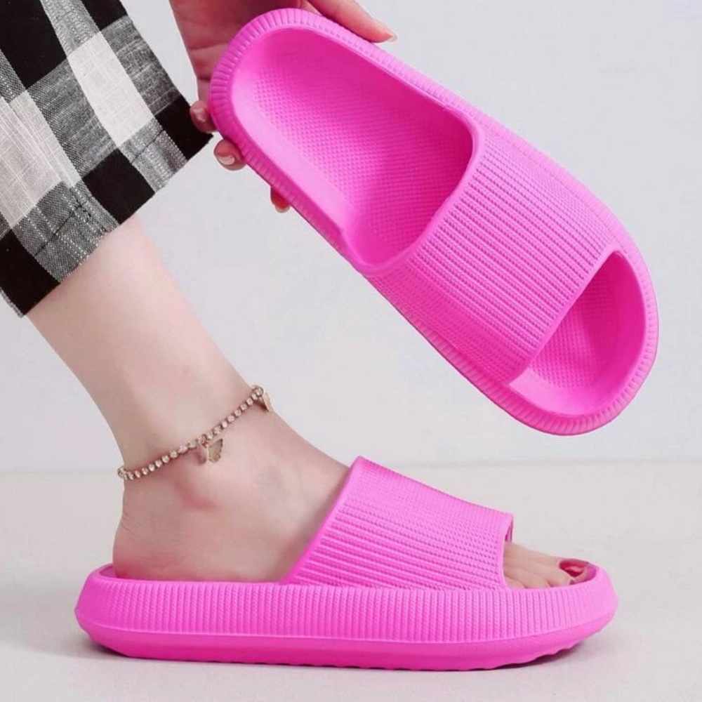 New! ✨ Trendy Hot Pink Soft Cloud Like Boutique Everyday Slides 🩷